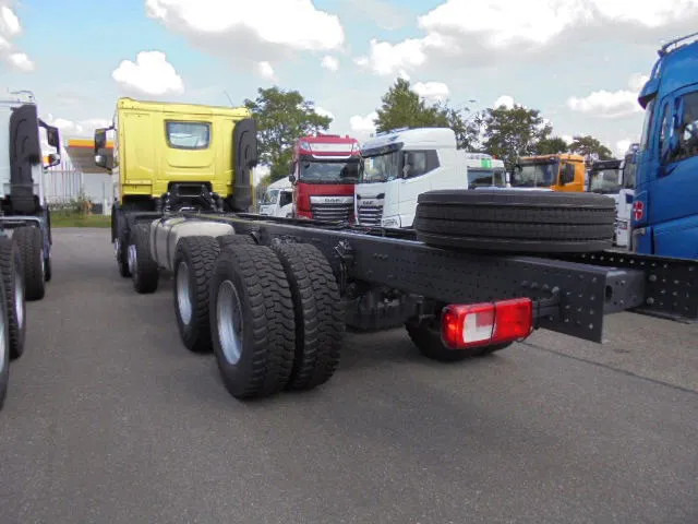 DAF XD 450 F 8X4 NIEUW MET FABRIEKS GARANTIE - Камион со кабинска шасија: слика 4 DAF XD 450 F 8X4 NIEUW MET FABRIEKS GARANTIE - Камион со кабинска шасија: слика 4