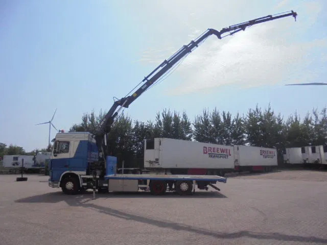 DAF XF 105 XF105 NL TRUCK - Камион со кран: слика 2 DAF XF 105 XF105 NL TRUCK - Камион со кран: слика 2