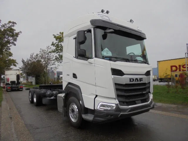 DAF XF 480 6X2 MET FABRIEKS GARANTIE - Камион со кабинска шасија: слика 3 DAF XF 480 6X2 MET FABRIEKS GARANTIE - Камион со кабинска шасија: слика 3