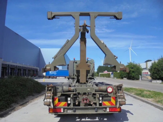 Iveco Eurotrakker 410 E37H - Камион со кука за подигање: слика 5 Iveco Eurotrakker 410 E37H - Камион со кука за подигање: слика 5