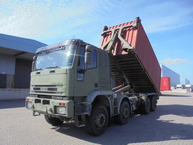 Iveco Eurotrakker 410 E37H - Камион со кука за подигање: слика 2 Iveco Eurotrakker 410 E37H - Камион со кука за подигање: слика 2