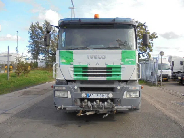 Iveco Stralis 270 - Камион цистерна: слика 2 Iveco Stralis 270 - Камион цистерна: слика 2