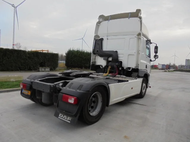DAF CF 400 CF85-400 - Камион влекач: слика 4 DAF CF 400 CF85-400 - Камион влекач: слика 4