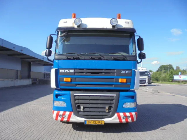 DAF XF 105 460 6X2 NL TRUCK - Камион влекач: слика 2 DAF XF 105 460 6X2 NL TRUCK - Камион влекач: слика 2