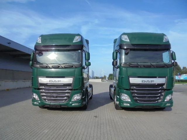 DAF XF 106.460 SUPER SPACE CAB - Камион влекач: слика 2 DAF XF 106.460 SUPER SPACE CAB - Камион влекач: слика 2