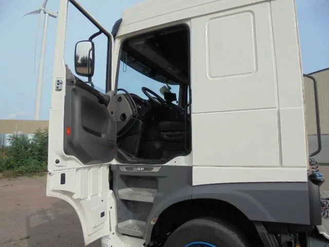 Лизинг на DAF XF 430 DAF XF 430: слика 7 Лизинг на DAF XF 430 DAF XF 430: слика 7