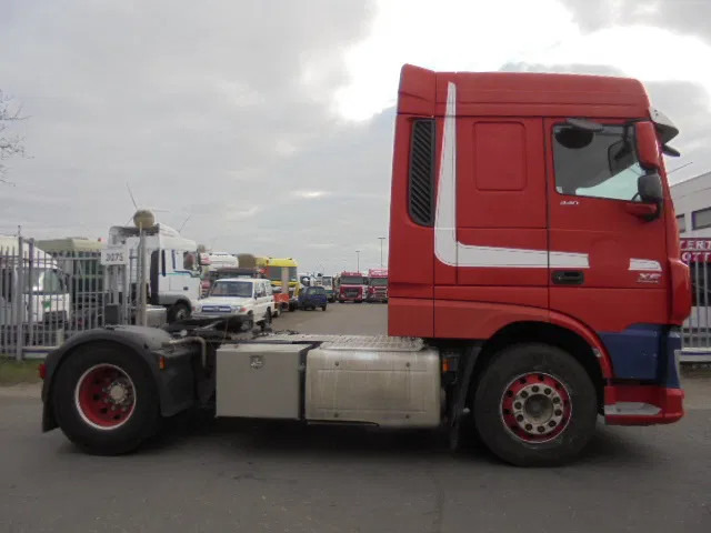 DAF XF 440 ADR+ COMPRESSOR NL TRUCK - Камион влекач: слика 4 DAF XF 440 ADR+ COMPRESSOR NL TRUCK - Камион влекач: слика 4