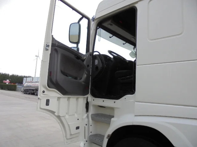 Камион влекач DAF XF 440: слика 11