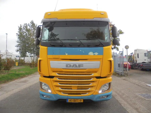 DAF XF 440 NL TRUCK - Камион влекач: слика 2 DAF XF 440 NL TRUCK - Камион влекач: слика 2