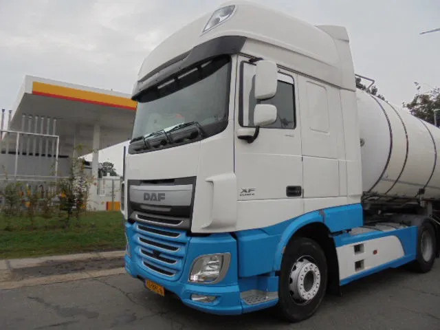 DAF XF 440 SUPER SPACE CAB NL TRUCK - Камион влекач: слика 1 DAF XF 440 SUPER SPACE CAB NL TRUCK - Камион влекач: слика 1