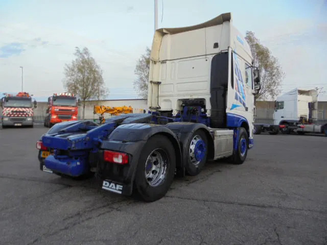 DAF XF 460 6X2 RHD - Камион влекач: слика 4 DAF XF 460 6X2 RHD - Камион влекач: слика 4