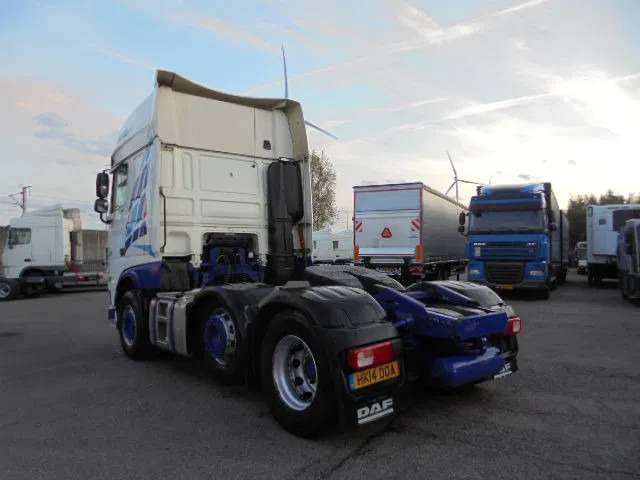 DAF XF 460 6X2 RHD - Камион влекач: слика 5 DAF XF 460 6X2 RHD - Камион влекач: слика 5