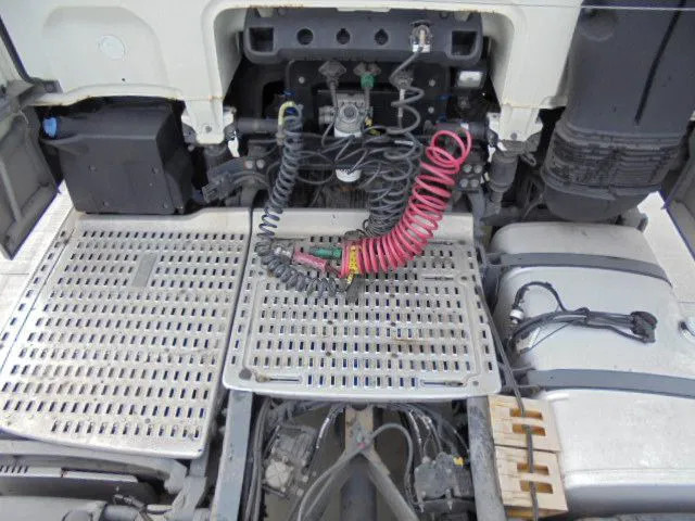 DAF XF 460 6x2 - Камион влекач: слика 4 DAF XF 460 6x2 - Камион влекач: слика 4