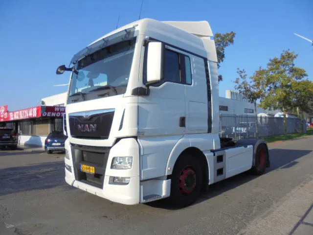 MAN TGX 18.400 XL - Камион влекач: слика 1 MAN TGX 18.400 XL - Камион влекач: слика 1