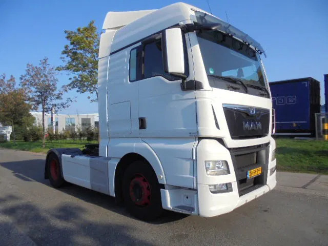 MAN TGX 18.400 XL - Камион влекач: слика 3 MAN TGX 18.400 XL - Камион влекач: слика 3
