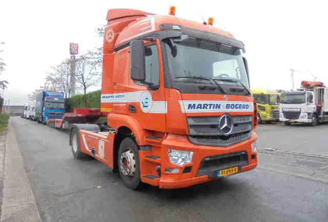 Mercedes-Benz Actros 1840 - Камион влекач: слика 2 Mercedes-Benz Actros 1840 - Камион влекач: слика 2