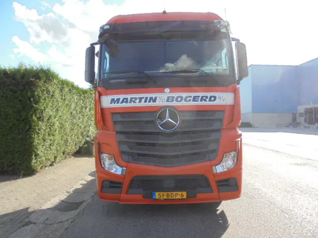 Mercedes-Benz Actros 1842 LS ENGINE NOT OK - Камион влекач: слика 2 Mercedes-Benz Actros 1842 LS ENGINE NOT OK - Камион влекач: слика 2