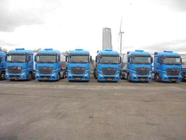Mercedes-Benz Actros 1842 LS EUR6 10X - Камион влекач: слика 3 Mercedes-Benz Actros 1842 LS EUR6 10X - Камион влекач: слика 3