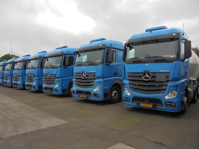 Mercedes-Benz Actros 1842 LS EUR6 10X - Камион влекач: слика 1 Mercedes-Benz Actros 1842 LS EUR6 10X - Камион влекач: слика 1