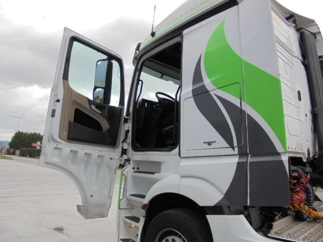 Mercedes-Benz Actros 1842 LS EUR6 - Камион влекач: слика 5 Mercedes-Benz Actros 1842 LS EUR6 - Камион влекач: слика 5