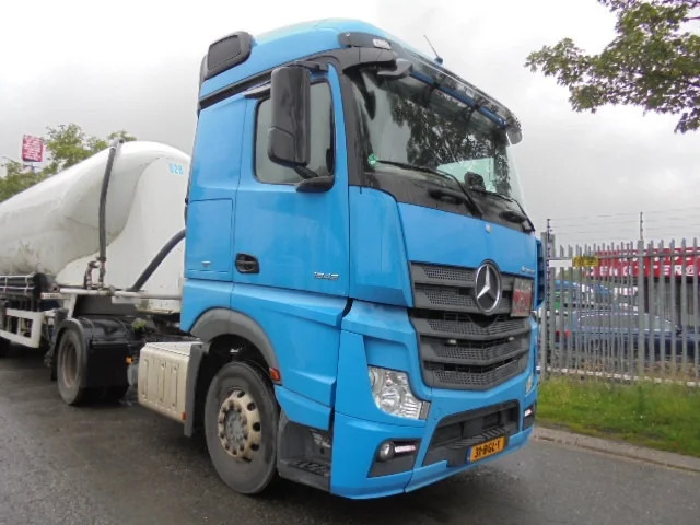 Mercedes-Benz Actros 1842 LS EUR6 - Камион влекач: слика 3 Mercedes-Benz Actros 1842 LS EUR6 - Камион влекач: слика 3