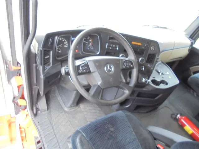 Камион влекач Mercedes-Benz Actros 1842 LS NL TRUCK: слика 9