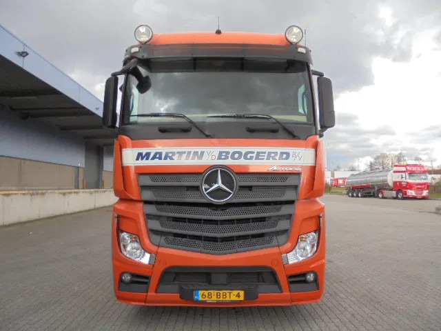 Mercedes-Benz Actros 1842 LS NL TRUCK - Камион влекач: слика 2 Mercedes-Benz Actros 1842 LS NL TRUCK - Камион влекач: слика 2