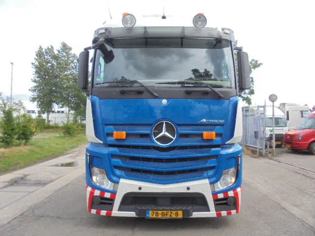 Mercedes-Benz Actros 1842 LS NL TRUCK - Камион влекач: слика 2 Mercedes-Benz Actros 1842 LS NL TRUCK - Камион влекач: слика 2