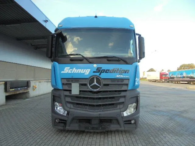 Mercedes-Benz Actros 1845 LS VOITH - Камион влекач: слика 2 Mercedes-Benz Actros 1845 LS VOITH - Камион влекач: слика 2