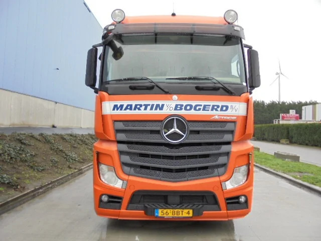 Mercedes-Benz Actros - Камион влекач: слика 2 Mercedes-Benz Actros - Камион влекач: слика 2