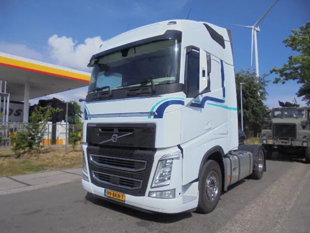 Volvo FH 420 NL TRUCK - Камион влекач: слика 1 Volvo FH 420 NL TRUCK - Камион влекач: слика 1