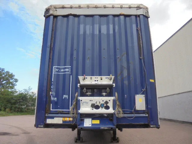 Krone SD NL KENTEKEN BPW TROMMEL ASSEN 35 IN STOCK BLACK FRYDAY SELL - Полуприколка со церада: слика 2 Krone SD NL KENTEKEN BPW TROMMEL ASSEN 35 IN STOCK BLACK FRYDAY SELL - Полуприколка со церада: слика 2