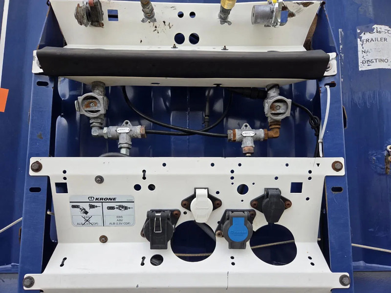 Krone SD NL TRAILER 25X IN STOCK - Полуприколка со церада: слика 2 Krone SD NL TRAILER 25X IN STOCK - Полуприколка со церада: слика 2