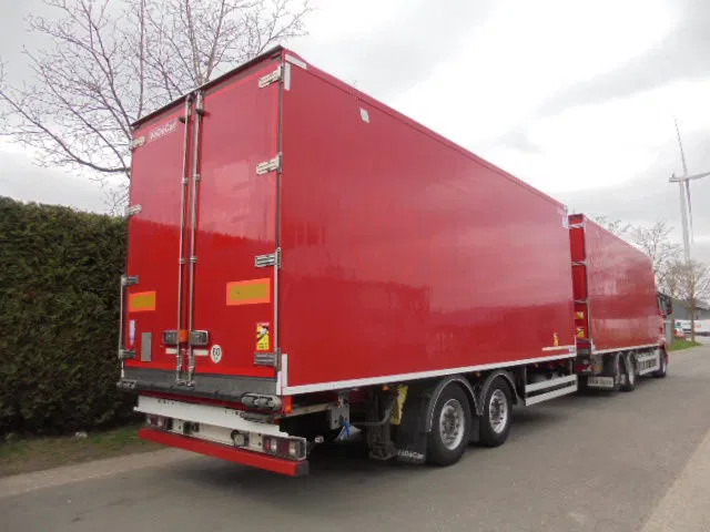 MAN TGX 26.500 XXL + RETARDER + FRC 2026 - Камион ладилник: слика 4 MAN TGX 26.500 XXL + RETARDER + FRC 2026 - Камион ладилник: слика 4