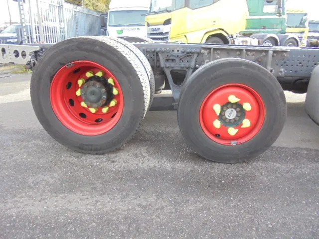 Mercedes-Benz Actros 2340 6X2 EUR 6 - Камион со кабинска шасија: слика 5 Mercedes-Benz Actros 2340 6X2 EUR 6 - Камион со кабинска шасија: слика 5