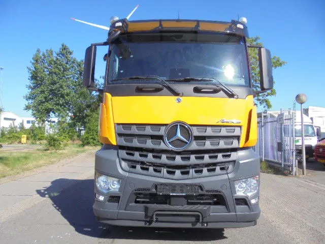 Mercedes-Benz Arocs 2848 NEW - Камион со кука за подигање: слика 2 Mercedes-Benz Arocs 2848 NEW - Камион со кука за подигање: слика 2
