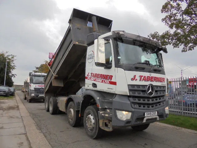 Mercedes-Benz Arocs 3243 K 8X4 - Кипер: слика 3 Mercedes-Benz Arocs 3243 K 8X4 - Кипер: слика 3