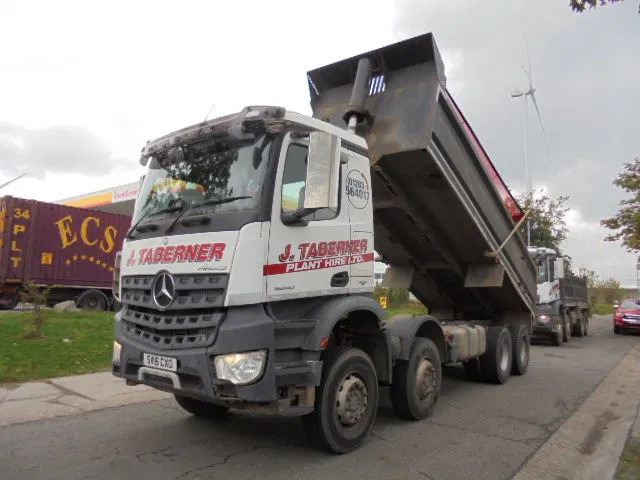 Mercedes-Benz Arocs 3243 K 8X4 - Кипер: слика 1 Mercedes-Benz Arocs 3243 K 8X4 - Кипер: слика 1