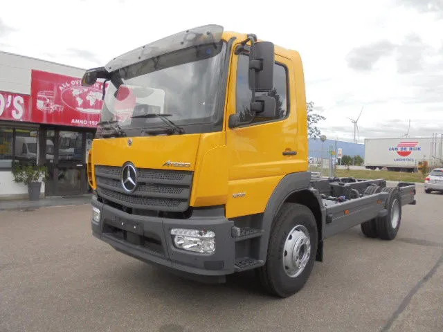 Mercedes-Benz Atego 1518 NEW DEMO MET FABRIEKS GARANTIE - Камион со кабинска шасија: слика 1 Mercedes-Benz Atego 1518 NEW DEMO MET FABRIEKS GARANTIE - Камион со кабинска шасија: слика 1