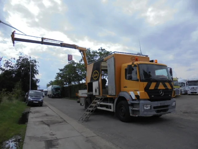 Mercedes-Benz Axor 1828 - Камион со кран: слика 3 Mercedes-Benz Axor 1828 - Камион со кран: слика 3