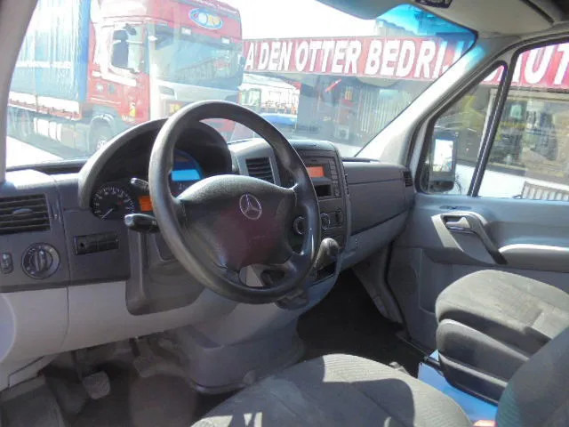 Mercedes-Benz Sprinter 313 FRIGO NL TRUCK - Комбе ладилник: слика 5 Mercedes-Benz Sprinter 313 FRIGO NL TRUCK - Комбе ладилник: слика 5
