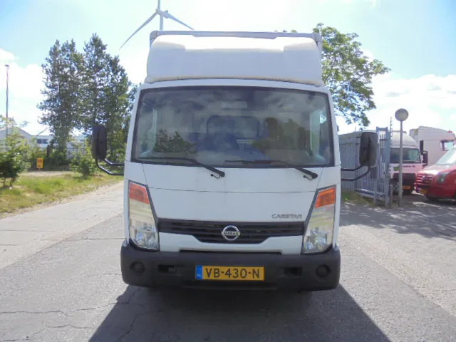 Nissan Cabstar 35.14 - Комбе фургон: слика 2 Nissan Cabstar 35.14 - Комбе фургон: слика 2