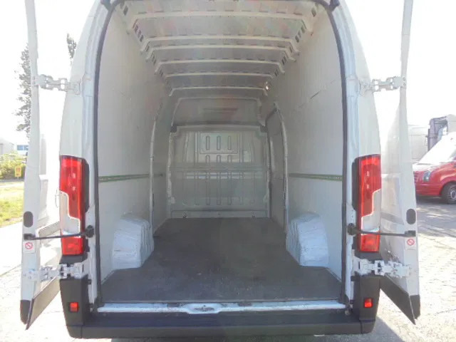 Opel Movano L3H2 2.2L BLUE HDI 165 - Товарно комбе: слика 5 Opel Movano L3H2 2.2L BLUE HDI 165 - Товарно комбе: слика 5