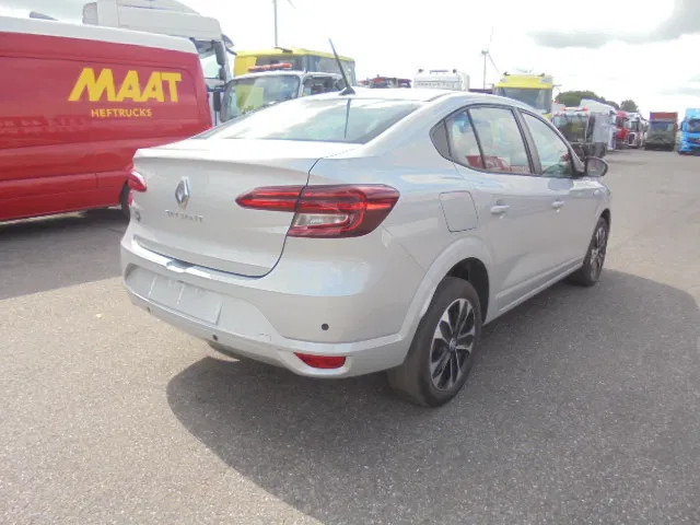 Renault Taliant 1.0 TURBO NEW TAX FREE - Седан: слика 5 Renault Taliant 1.0 TURBO NEW TAX FREE - Седан: слика 5