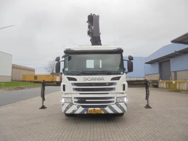 Scania P370 8X2 HAAK + KRAAN NL TRUCK LOW KM - Камион со кука за подигање, Камион со кран: слика 2 Scania P370 8X2 HAAK + KRAAN NL TRUCK LOW KM - Камион со кука за подигање, Камион со кран: слика 2
