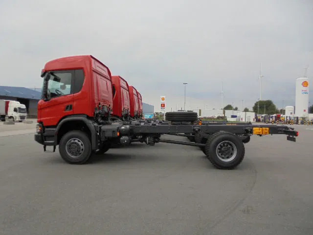 Scania P450 XT 4X4 NIEUW - DEMO - Камион со кабинска шасија: слика 4 Scania P450 XT 4X4 NIEUW - DEMO - Камион со кабинска шасија: слика 4
