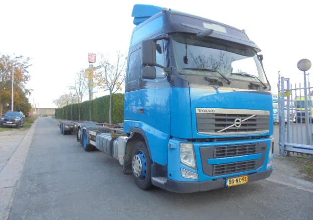 Volvo FH 420 6X2 NL TRUCK - Транспортер на контејнер/ Камион со променливо тело: слика 3 Volvo FH 420 6X2 NL TRUCK - Транспортер на контејнер/ Камион со променливо тело: слика 3