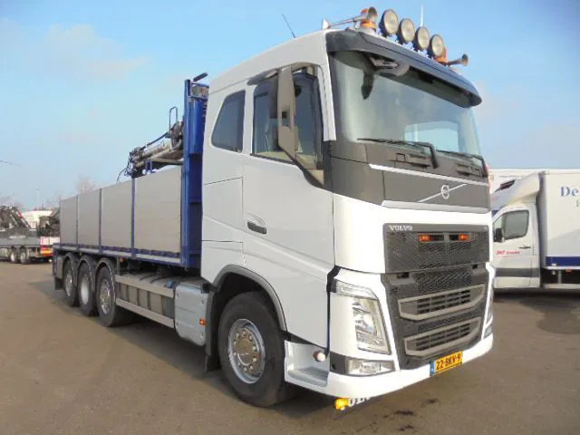 Volvo FH 460 FH 460 8X2 NL TRUCK APK-TUV GEKEURD 10-10-2026 - Камион со кран: слика 5 Volvo FH 460 FH 460 8X2 NL TRUCK APK-TUV GEKEURD 10-10-2026 - Камион со кран: слика 5