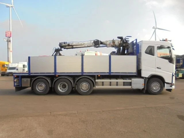 Volvo FH FH 460 8X2 - Камион со платформа, Камион со кран: слика 1 Volvo FH FH 460 8X2 - Камион со платформа, Камион со кран: слика 1