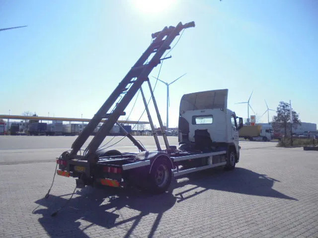 Volvo FM 260 MANUAL GEAR NL TRUCK - Камион со кабелски систем: слика 4 Volvo FM 260 MANUAL GEAR NL TRUCK - Камион со кабелски систем: слика 4
